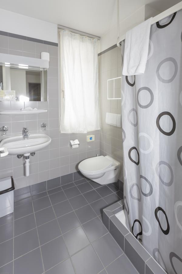 Reinach  Hotel Rynach מראה חיצוני תמונה