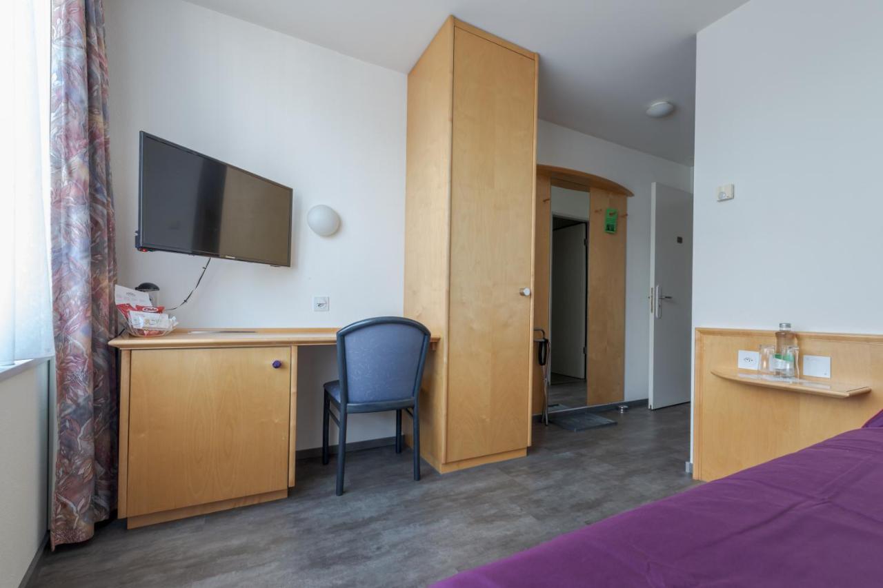 Reinach  Hotel Rynach מראה חיצוני תמונה